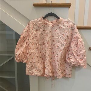 NWT Floral Pink Puff Sleeve Blouse